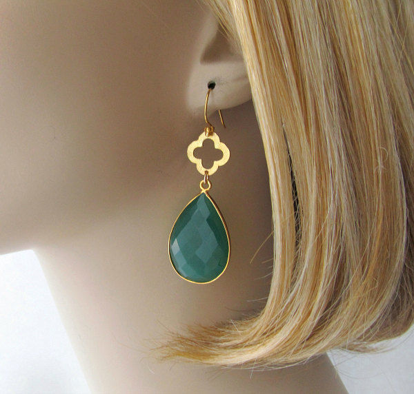 Quatrefoil Green Onyx Drop Earrings Gold 24k Vermeil Clover Dangle Emerald Spring Fashion Four Leaf