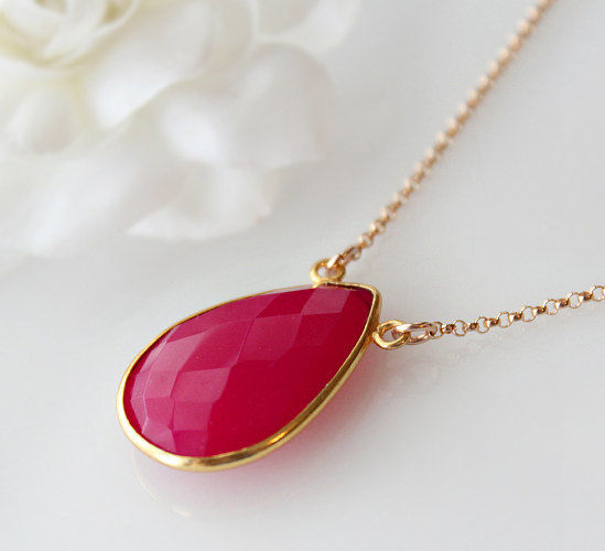 Fuschia Chalcedony Drop Pendant Necklace Dark Hot Pink Gemstone Fuschia Chalcedony Drop Pendant Necklace Dark Hot Pink Gemstone Gold Filled
