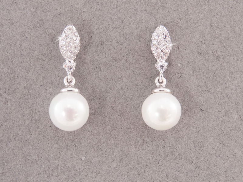 Lilith Bridal Earrings Bella Bride Design Lilith Bridal Earrings Product Image