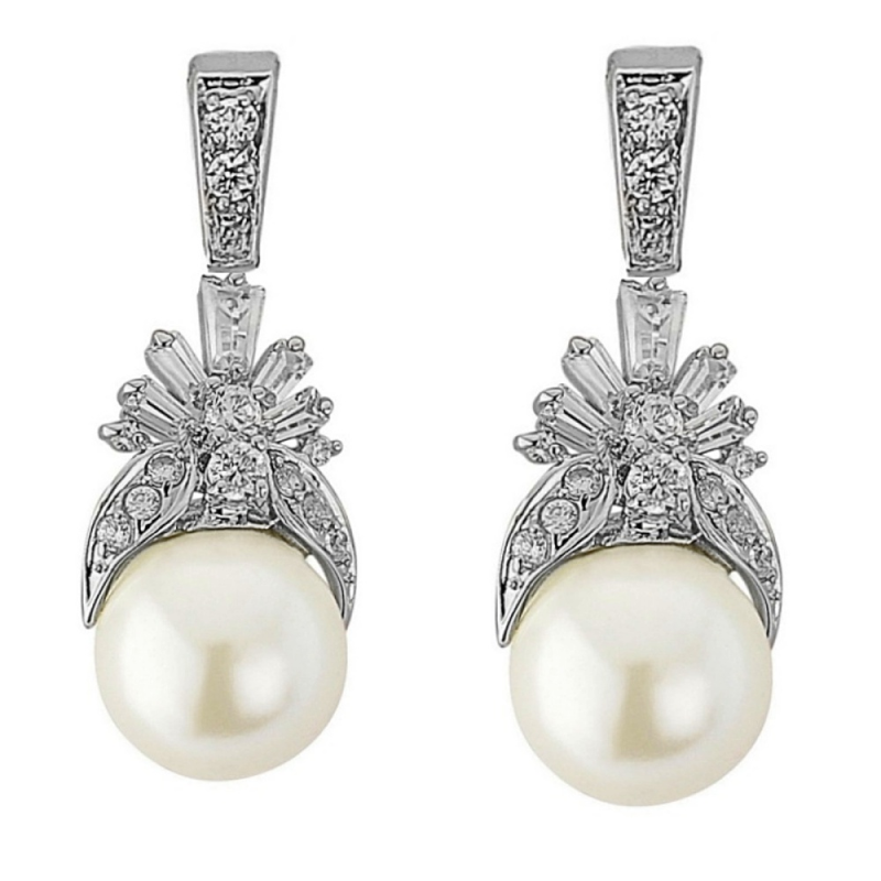 Regal Style Pearl And Cubic Zirconia Wedding Jewellery Set Regal Style Pearl And Cubic Zirconia Wedding Jewellery Set
