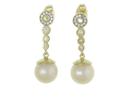 9ct Yellow Gold Pearl And Cubic Zirconia Wedding Earrings 9ct Yellow Gold Pearl And Cubic Zirconia Wedding Earrings
